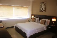 โรงแรมรอยัลมัมเบราโม