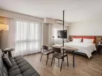 Intercity Porto Alegre Praia de Belas Hotels near Palacio Piratini