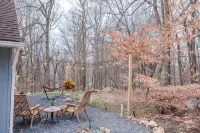 Cowry Acres - 11 Acre Enchanted Retreat, Hot Tub Hotels in 