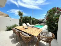 Villa Rénovée Avec Piscine et Amarrage, Dans Domaine Sécurité, Avec Plage à 5 mn - Swimmingpools