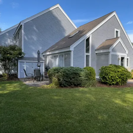 Sunlit townhome at Ocean Edge Resort in Brewster- central A/C, pool privilege's