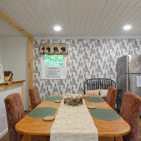 3 bedroom cabin in Chestertown with hot tub, fireplace, fire pit, wifi, and more