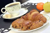 Hôtel de France - servizio colazione