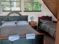 Beach front    newly renovated 4 bed house quiet safe beach Family Friendly - Wifi