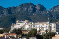 Résidence Hôtelière Chambord au Coeur de Menton - entièrement rénovée - 3-Star