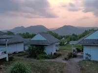 Pai Sunrise Camping Resort Hotels near The Land Split