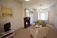 Brice Hill Country Lodge - 駐車場