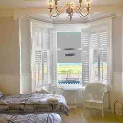 Cara Guesthouse Rooms