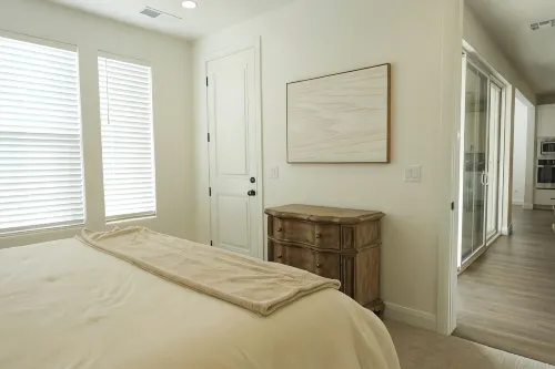 Spacious 5-bedroom townhome with WiFi and AC in Pleasant Washington- sleeps 17! - 4 ดาว