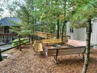 4-bedroom two level guest house next to Shupac Lake in Grayling - Homestays
