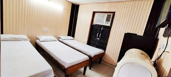 Roop Guest House Hotels in Lucknow