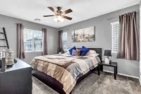 *POOL*HOT TUB*GRILL*KING/QUEEN BEDS*