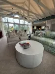 2-bedroom designer bungalow with Hot Tub, 1GB FiOS, AC, steps from the beach - Wi-Fi