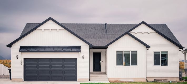 Cheerful Providence Home - 3Bd/2BA, Mountain Views, Private Deck, Sleeps 6 Hotels in Cache County
