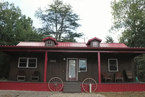 Secluded in Amish Country and peaceful