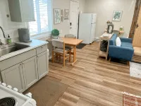 Charming Cabin• Steps from the Beloved Mountain View Cafe - Homestays