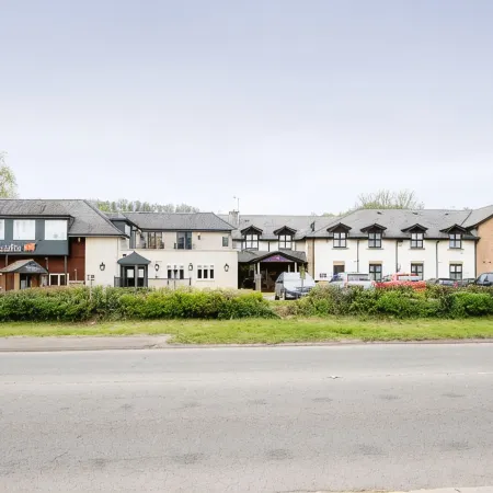 Premier Inn Cardiff West