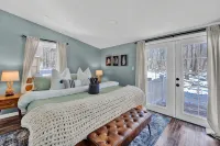 Cozy Lux Winter Ranch - HotTub, KingBeds, DogFriendly, FirePit, BBQ, GameRoom - 4-Sterne