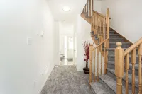 Home in Heart of Niagara Falls - บังกะโล