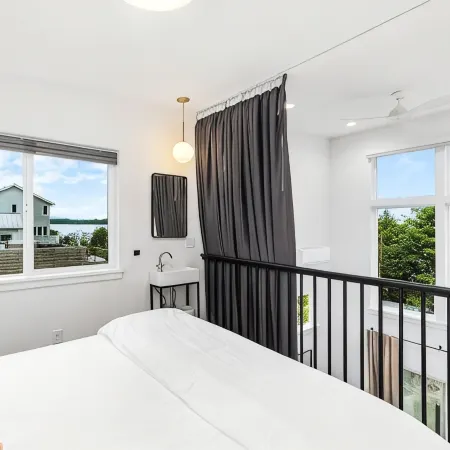 Covelet Hideaway
