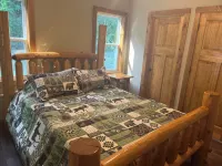 New Built cozy cabin Peaceful Side, Townsend, TN, Laurel Valley,  no steep roads