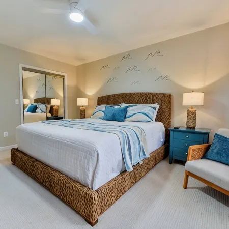 Soundside Sunset Inn - Sound Front Condo with Pool.