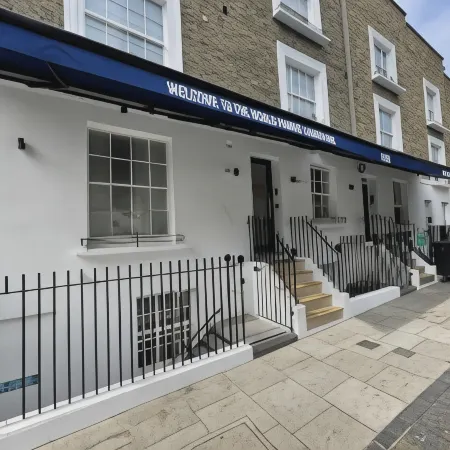 Smart Camden Inn Hostel Отели рядом с достопримечательностью «Старый город»