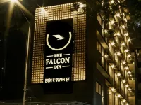 The Falcon Inn Hotels in der Nähe von Hauptbahnhof Mumbai
