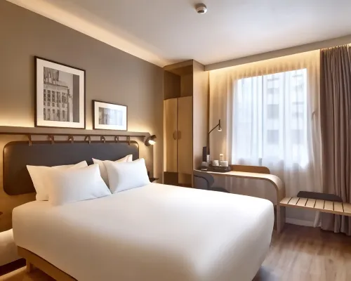 Campanile PRIME - Lodz Hotels near Red Tower