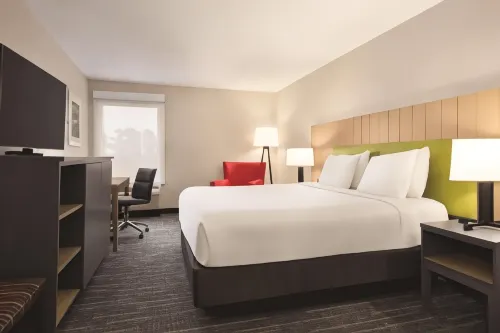 Country Inn & Suites by Radisson, Dunn I-95