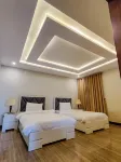 Queenstown Hotel Murree - parking