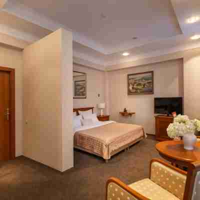 Gorky Hotel Rooms