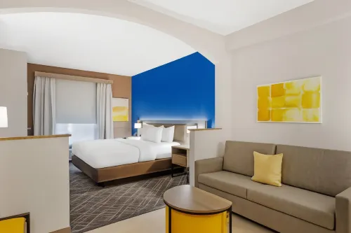 Comfort Suites - Pools