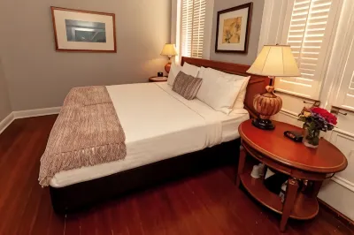 New Orleans Courtyard Hotel by the French Quarter Hotels near 1850 House