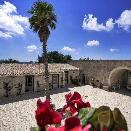 Wonderful Charming Villa with pool in the suggestive countryside near the sea,