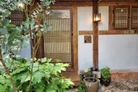 Jeonju LeetaekGu Sarangchae 1 - Country Houses