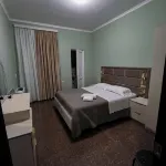 4 Bed Villa-Sleeps 8-Parking-Garden-Sea View - balcony