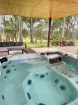 Bushland Escape: A rural bush setting on acreage suitable for small groups - พร้อมWifi