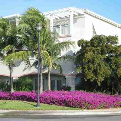 Grace Bay Prime Location 2 Bedroom Condo with Beach, Pool and Tennis access!! Hotel Exterior
