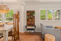 Luxury 6BR-5.5BA, heated pool, firepit, 2 porches, sheets/twls, beach/baby gear - Private Pools