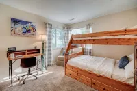 The Seacrest ~ 2 Bed & Bath by the Beach! - Apartments