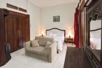Ndalem Maharani Guest House - 3-Sterne