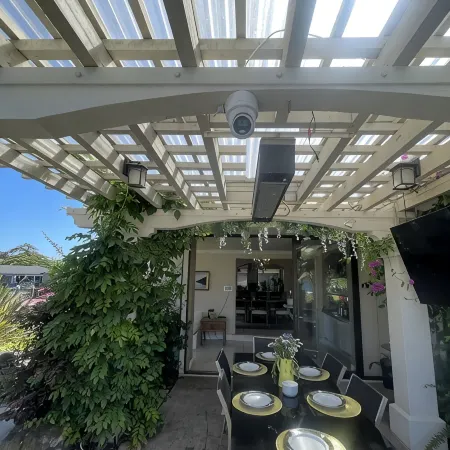 Luxury Tranquil Waterfront Haven w/Pool & Spa