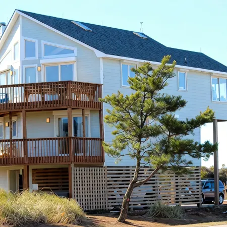 Panoramic Ocean Views Seaside Retreat with Private Pool, Hot Tub -2 Minute Walk