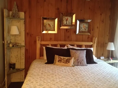 Walk to Downtown & Slopes - Cozy One-Bedroom Mountain Condo - 2-Star