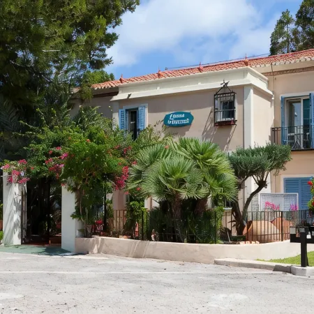 MR Hotelet de la Raconà & Apartments