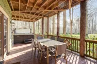 Luxury Mountain Home: Golf, HotTub, Mountains, Lake, and Trillium Club Amenities - WiFi