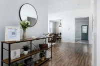 Timeless Midtown Craftsman • 2Br, 2BA • 15 Mins to Ft Moore - 4-Star