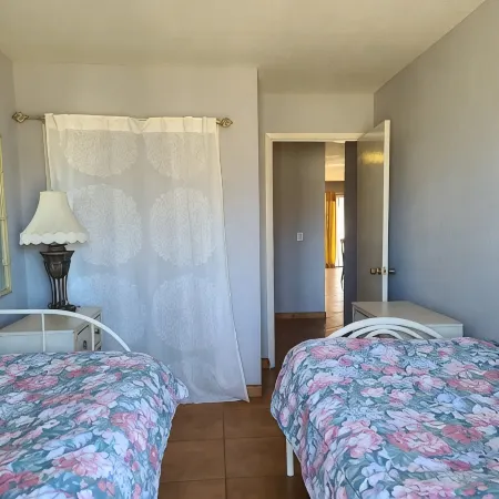 PRIVATE, COMFORTABLE & SPACIOUS! NEAR THE MARINA, BEACHES & DOWNTOWN! CONDO 302