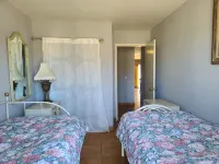 PRIVATE, COMFORTABLE & SPACIOUS! NEAR THE  MARINA, BEACHES & DOWNTOWN! CONDO 302